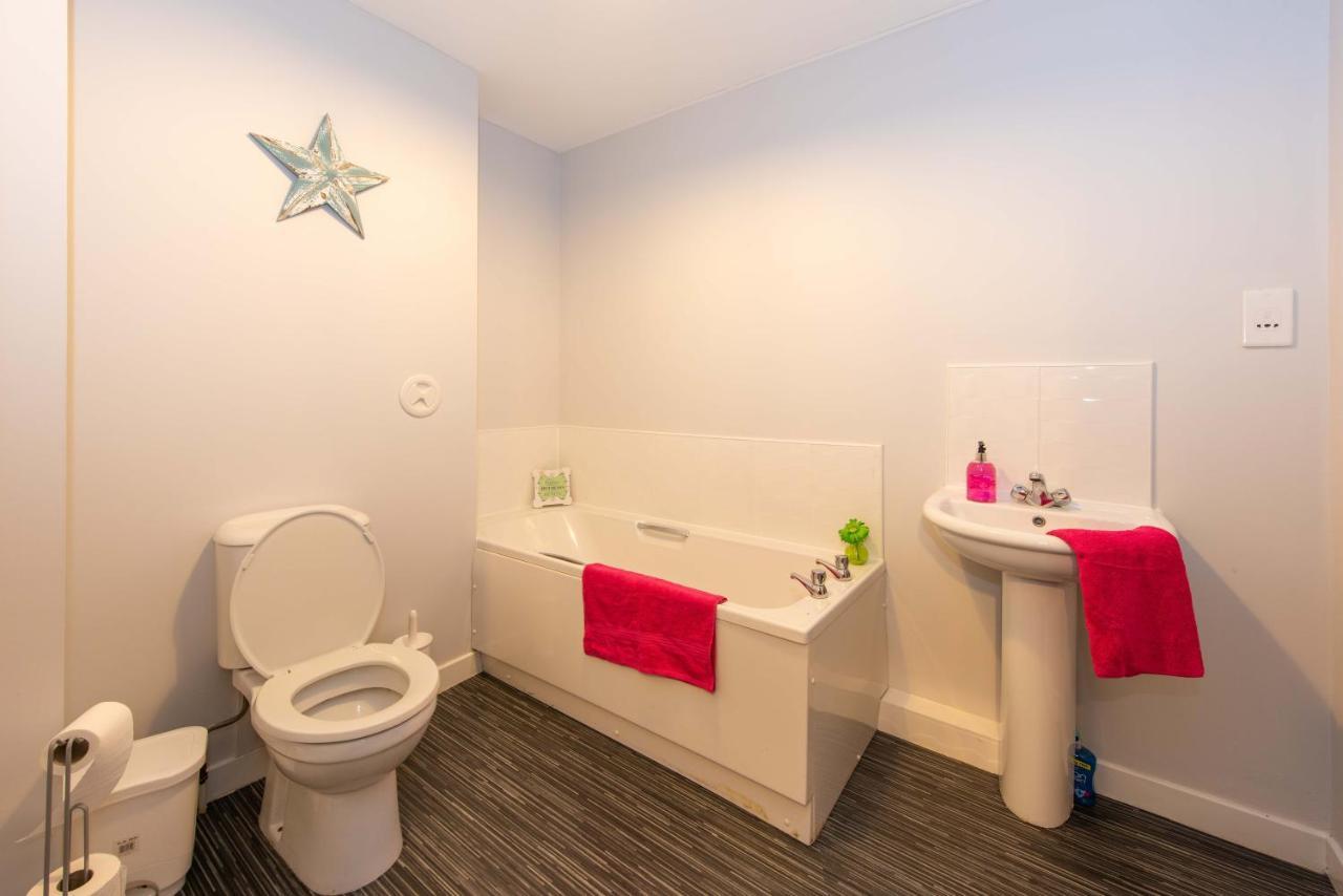 Premier - Wishaw En-Suite Apartment Exterior photo